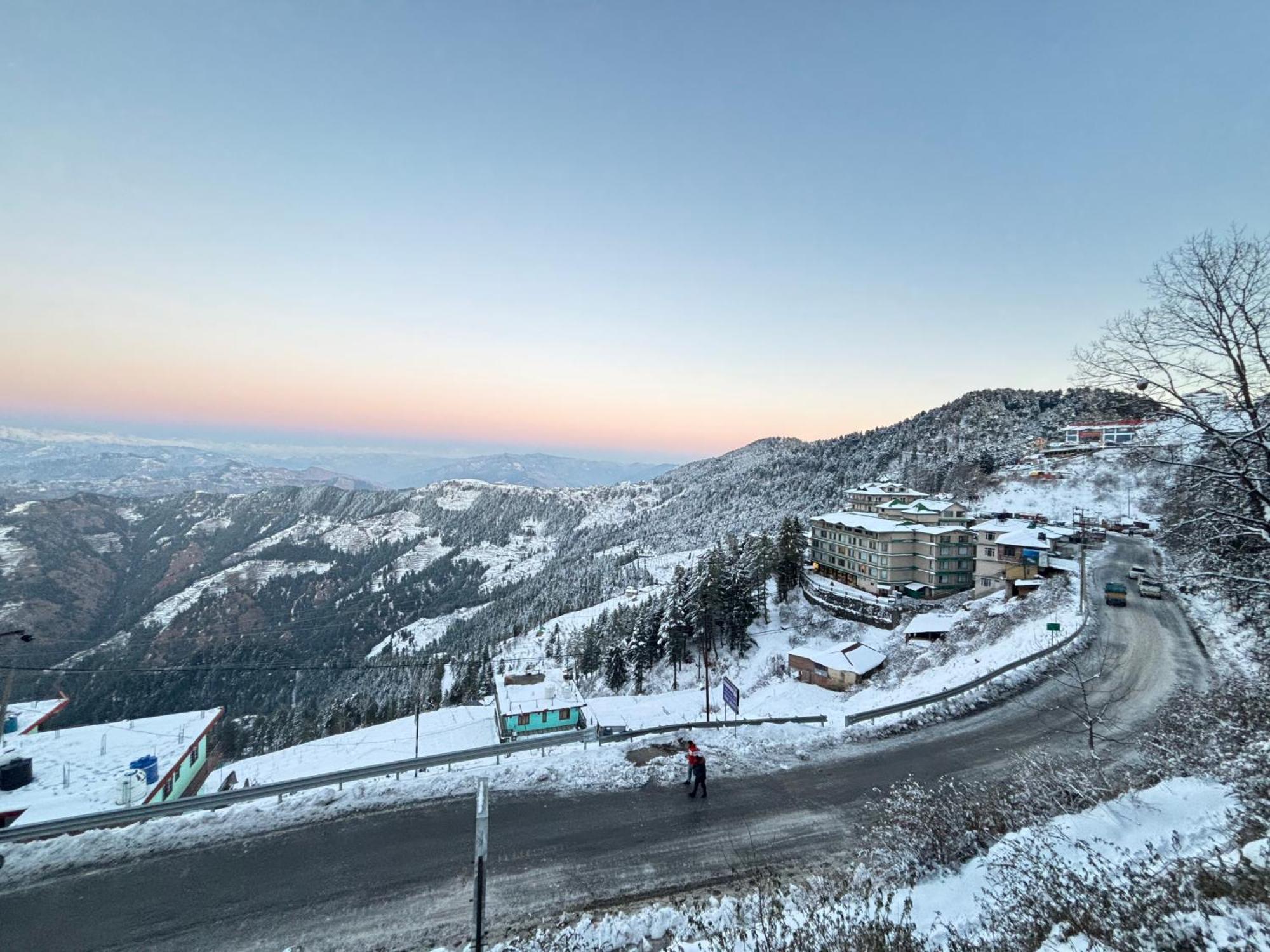 Treebo Shimla Ayurvedic Retreat Kufri Hotel Екстериор снимка