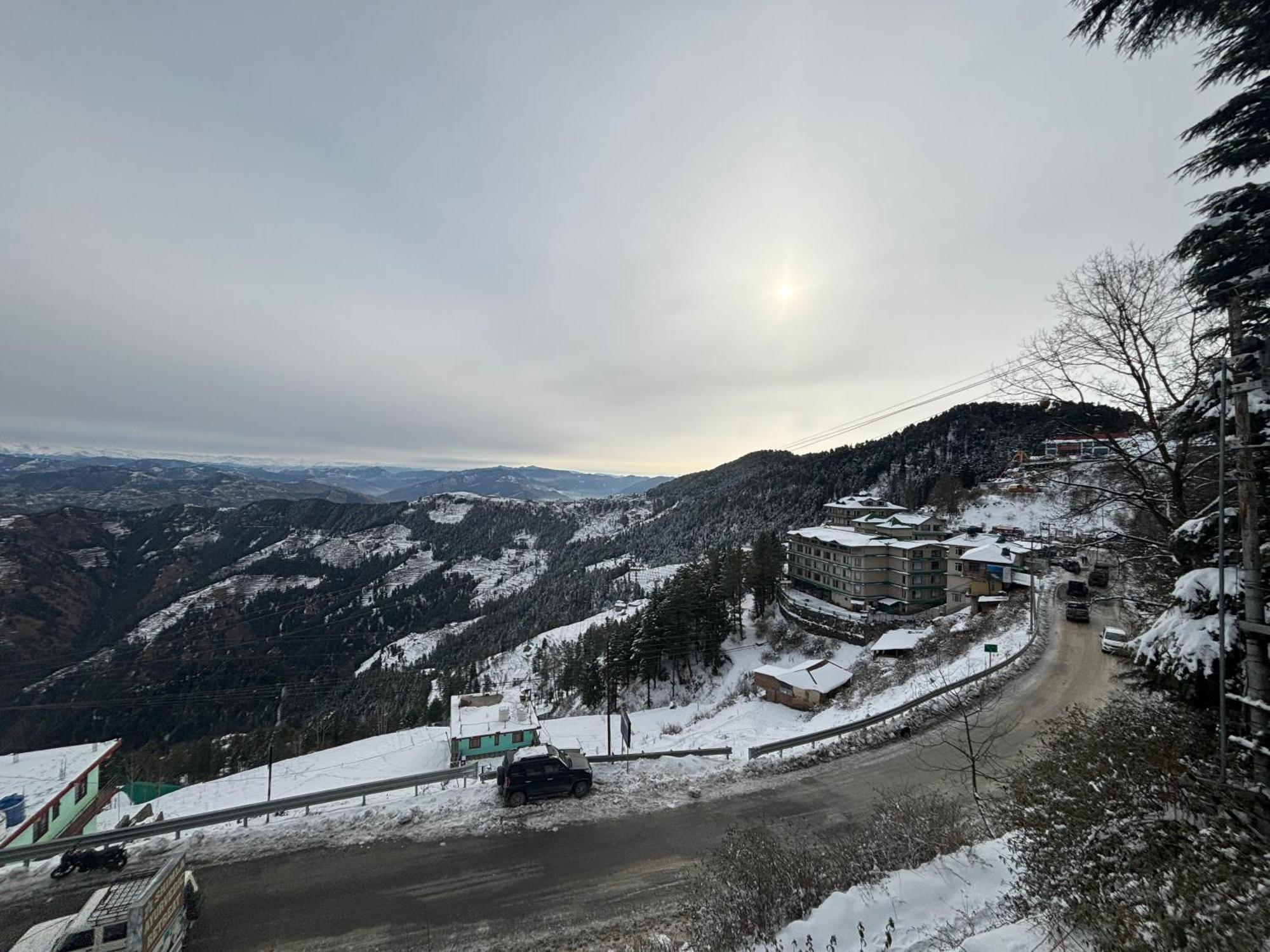Treebo Shimla Ayurvedic Retreat Kufri Hotel Екстериор снимка